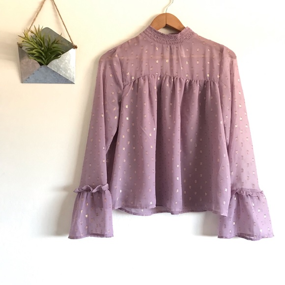 Xhilaration Tops - ✨ Lavender & Gold Bell Sleeve Boho Top ✨